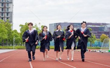 毕业时的我作文500字参考5篇