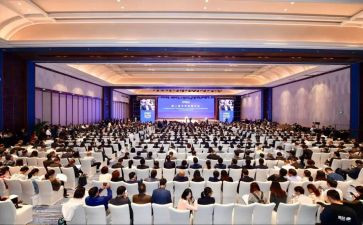 局长年终总结大会讲话稿5篇