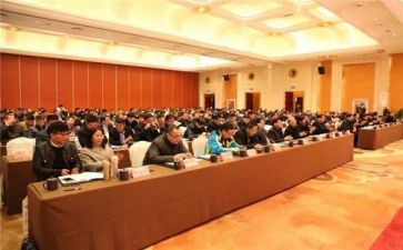 表彰大会员工讲话稿7篇