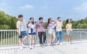大学毕业鉴定表自我鉴定模板5篇