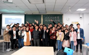 大学班级年总结报告7篇