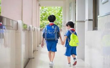 放学路上的作文6篇