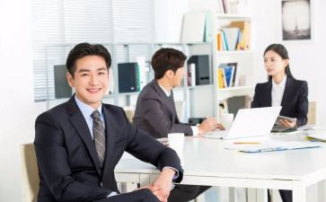 校长优秀教育工作者先进事迹7篇