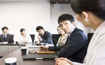 销售经理年会发言稿6篇