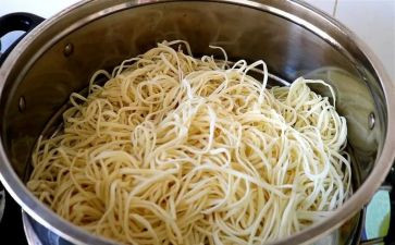 大班音乐《面条舞》教案6篇