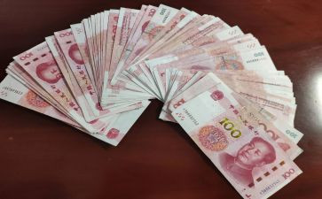 有关于钱的演讲稿800字推荐8篇