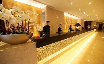 酒店前台工作心得体会7篇