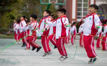 托班体育活动爬的教案6篇