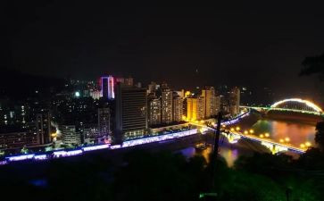 写夏天夜晚的作文精选8篇