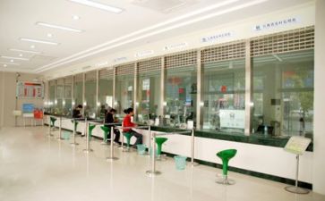 银行述职报告范文参考7篇